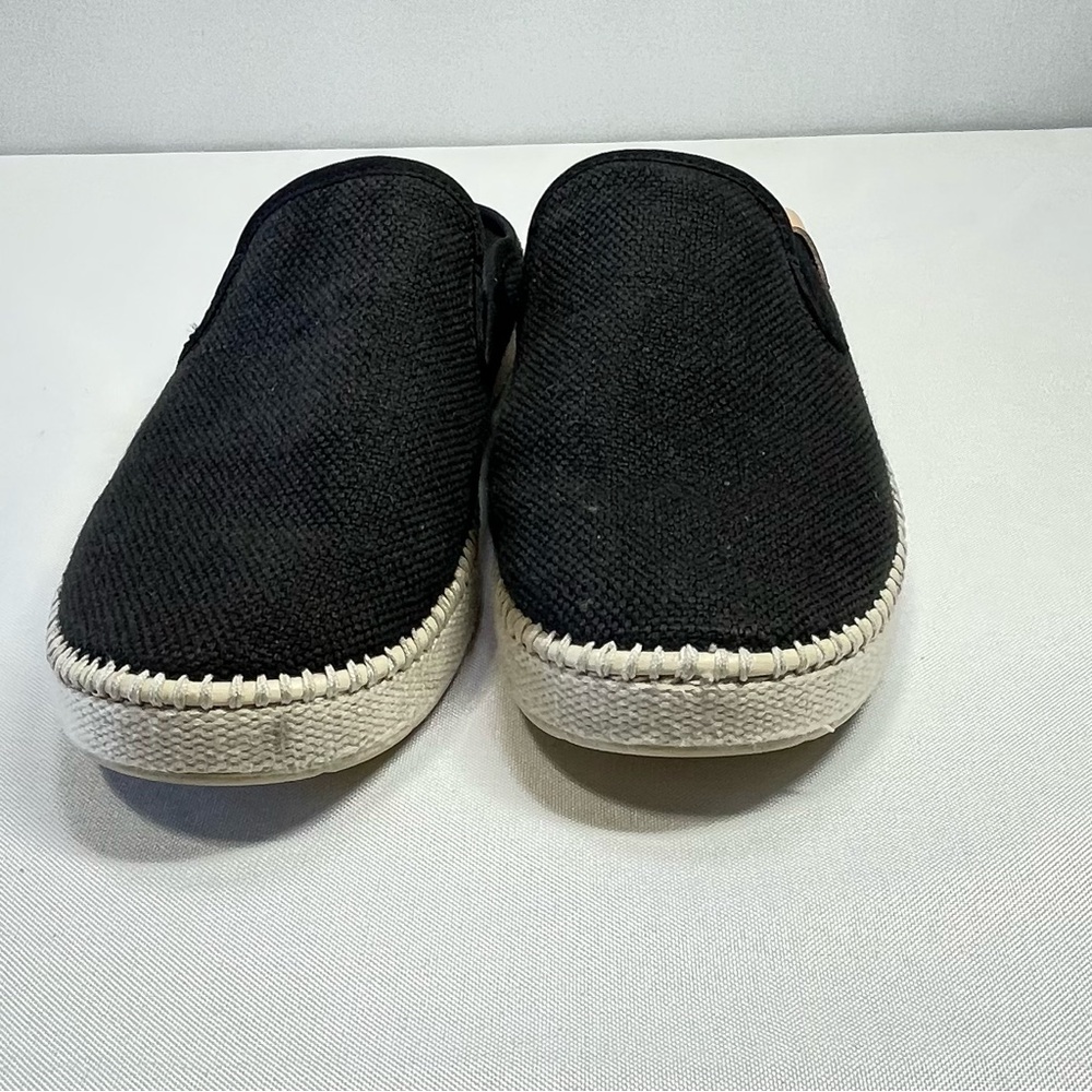 Ugg Womens Delu Black Woven Flat Slip-On Sneakers Shoes Size  7 Medium 1125093 - Picture 2 of 9